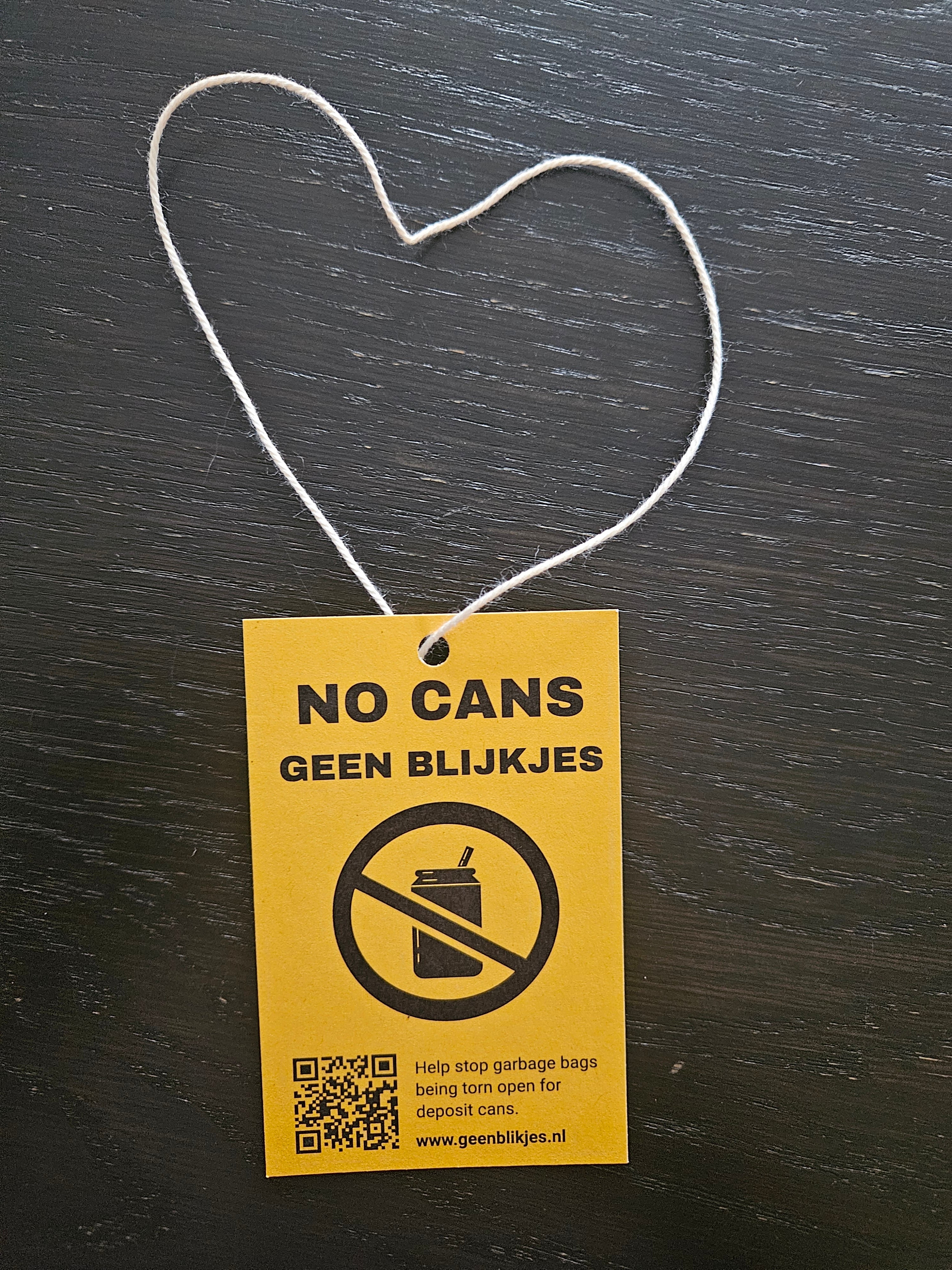 Geen Blikjes Label – houd vuilniszakken heel en straten schoon